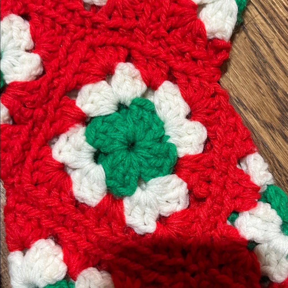 Lot of 2 Vintage Hand Crochet Christmas Stockings Granny Squares Red Green - Picture 2 of 4